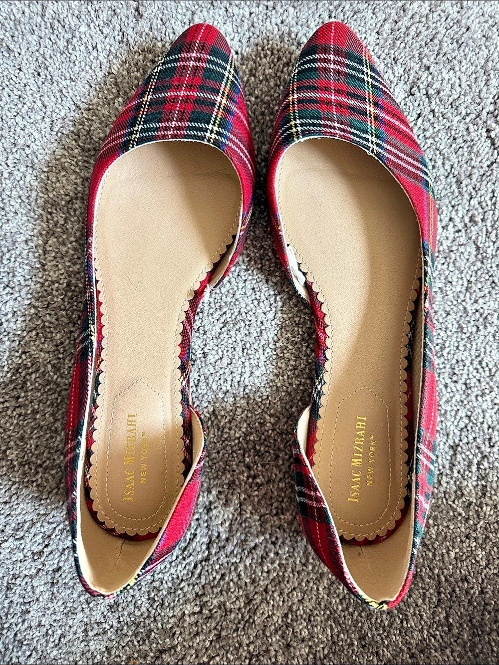 Isaac Mizrahi Christmas Holiday Pointed Toe D’Orsay Plaid Flats. Size 10